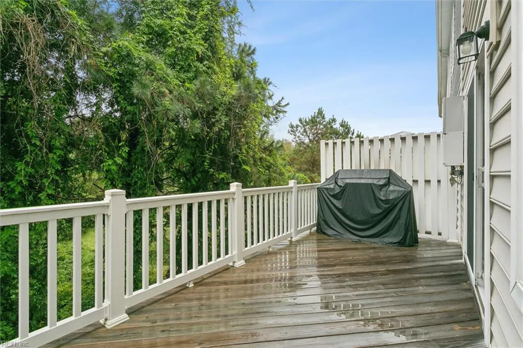 Williamsburg, Virginia 23188, United States, 4 Bedrooms Bedrooms, ,4 BathroomsBathrooms,Residential,Active,253940