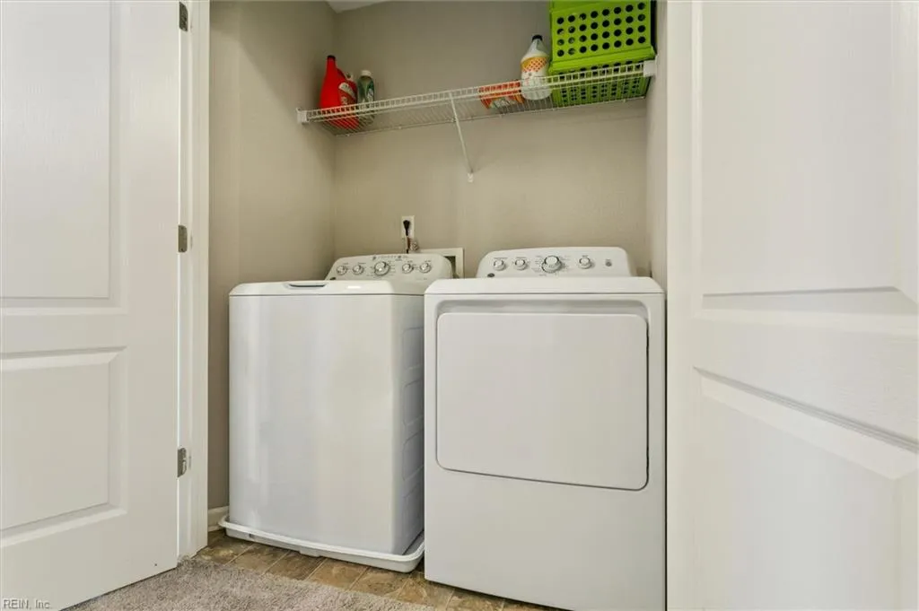 Williamsburg, Virginia 23188, United States, 4 Bedrooms Bedrooms, ,4 BathroomsBathrooms,Residential,Active,253940