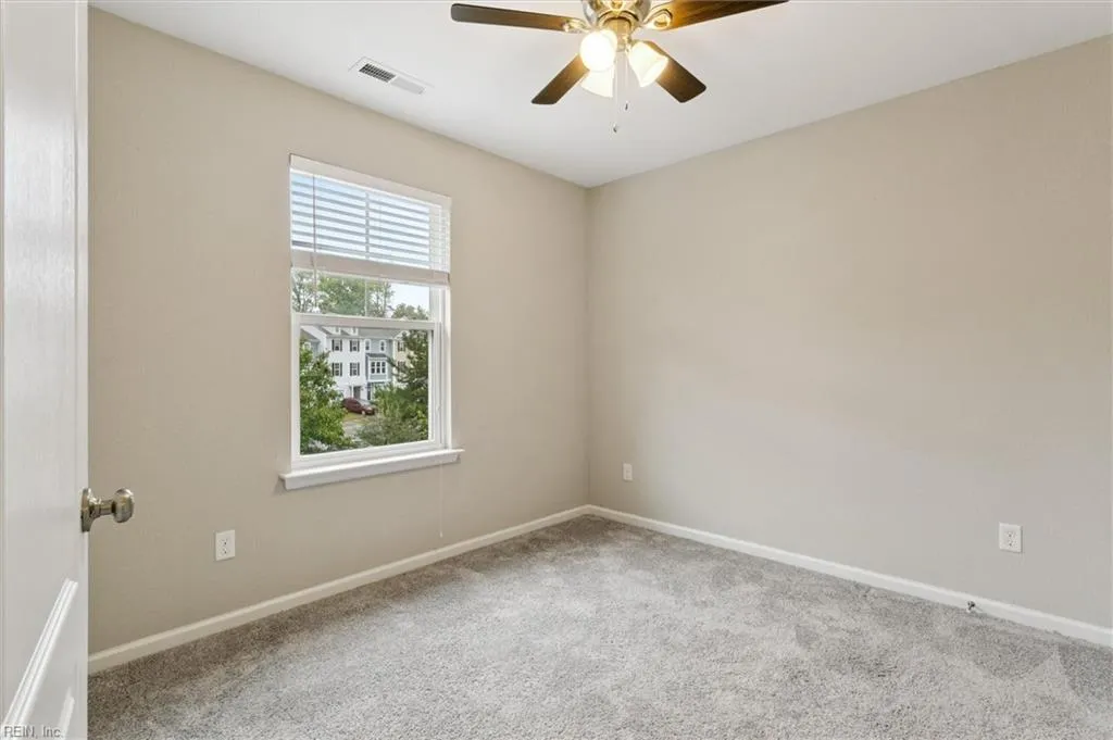 Williamsburg, Virginia 23188, United States, 4 Bedrooms Bedrooms, ,4 BathroomsBathrooms,Residential,Active,253940