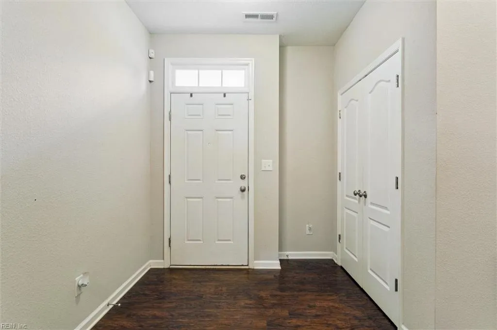 Williamsburg, Virginia 23188, United States, 4 Bedrooms Bedrooms, ,4 BathroomsBathrooms,Residential,Active,253940