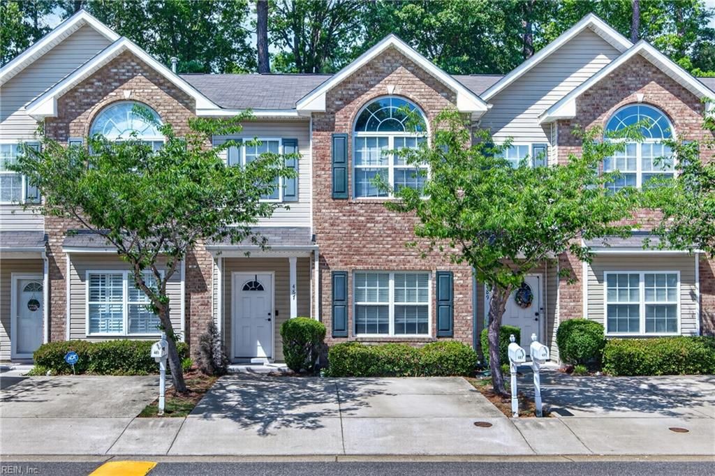 Photo of 487 Old Colonial Way, Newport News, VA 23608 (MLS # 10631757)