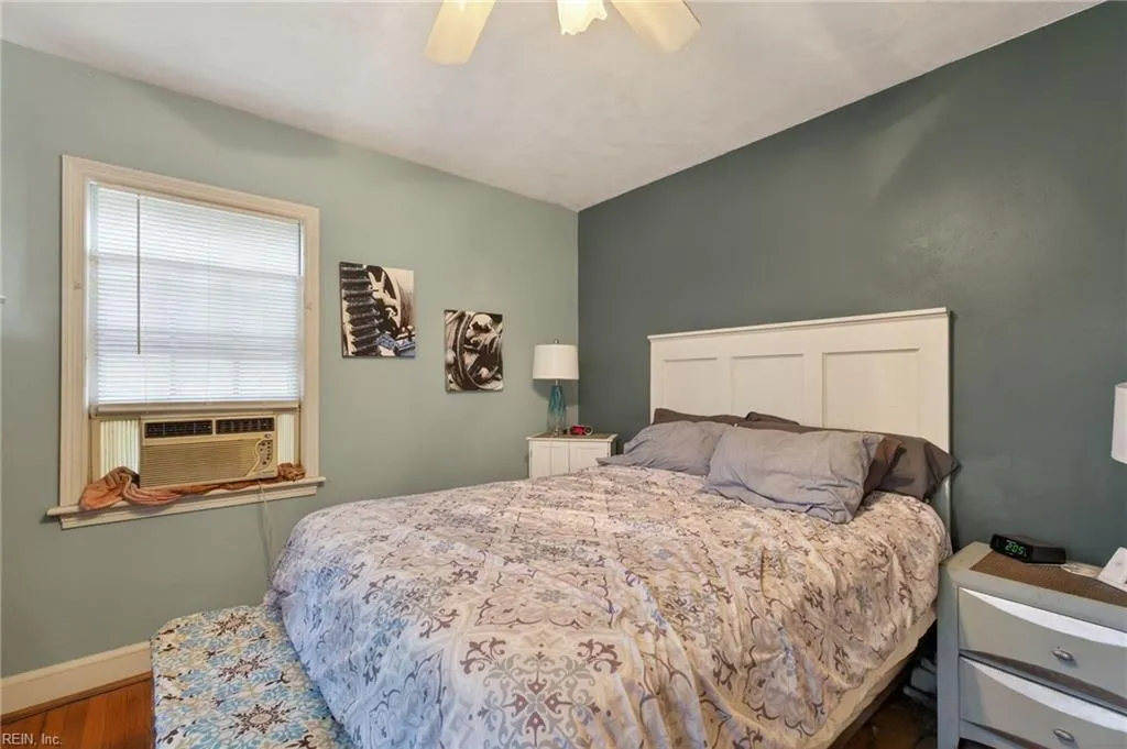 Norfolk, Virginia 23508, United States, 4 Bedrooms Bedrooms, ,2 BathroomsBathrooms,Residential,Pending,250898