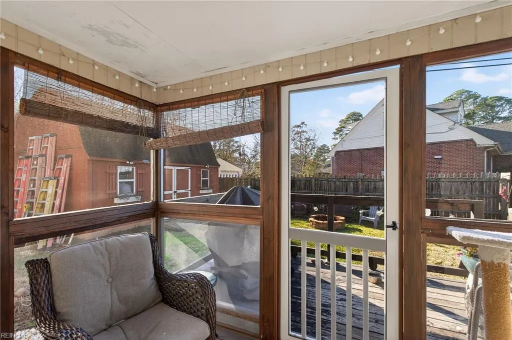 Norfolk, Virginia 23508, United States, 4 Bedrooms Bedrooms, ,2 BathroomsBathrooms,Residential,Pending,250898