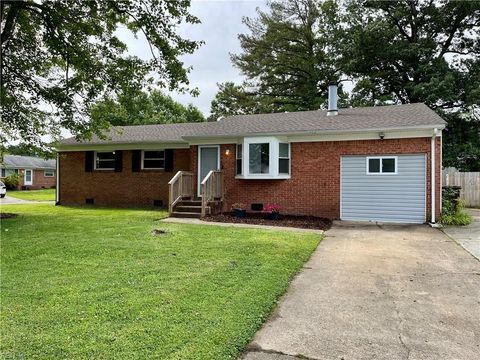 3300 Pine Hill CRES Chesapeake VA 23321