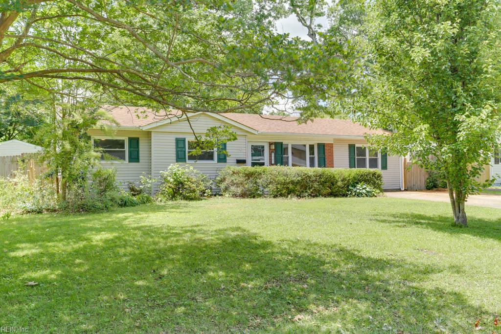 541 Mango DR
