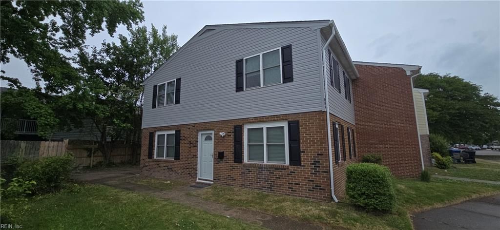 Photo of 809 S Buckingham Court, Virginia Beach, VA 23462 (MLS # 10632951)