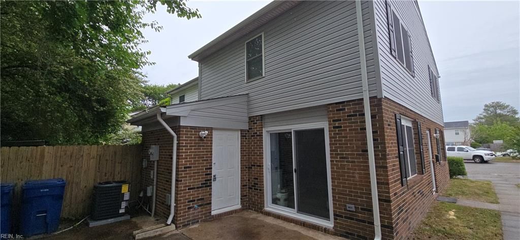 Photo of 809 S Buckingham Court, Virginia Beach, VA 23462 (MLS # 10632951)