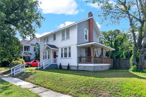 Photo of 1116 Hampton Avenue, Newport News, VA 23607 (MLS # 10655605)