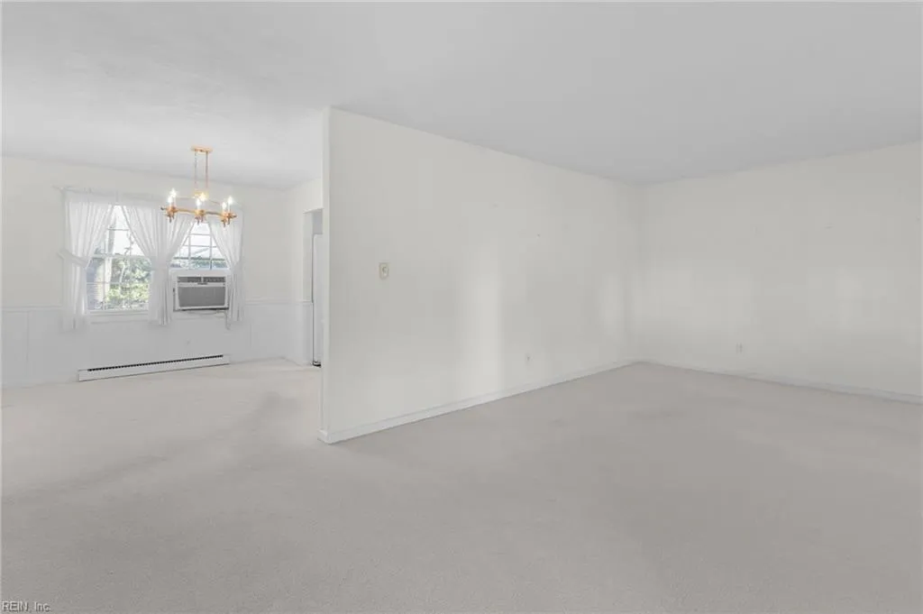 Portsmouth, Virginia 23707, United States, 3 Bedrooms Bedrooms, ,2 BathroomsBathrooms,Residential,Pending,79091