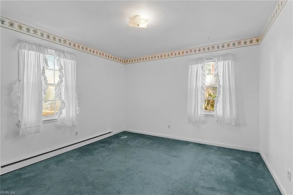 Portsmouth, Virginia 23707, United States, 3 Bedrooms Bedrooms, ,2 BathroomsBathrooms,Residential,Pending,79091