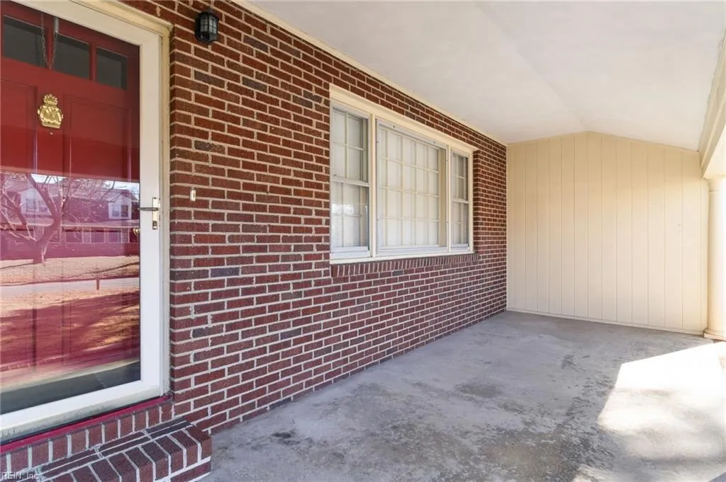 Portsmouth, Virginia 23707, United States, 3 Bedrooms Bedrooms, ,2 BathroomsBathrooms,Residential,Pending,79091