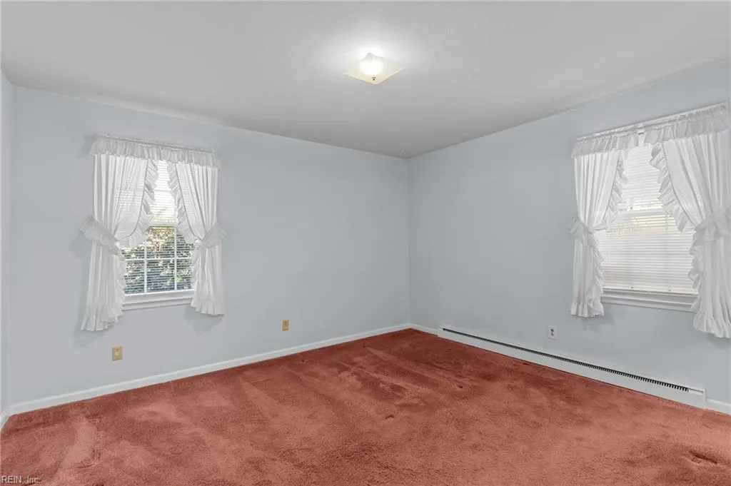 Portsmouth, Virginia 23707, United States, 3 Bedrooms Bedrooms, ,2 BathroomsBathrooms,Residential,Pending,79091