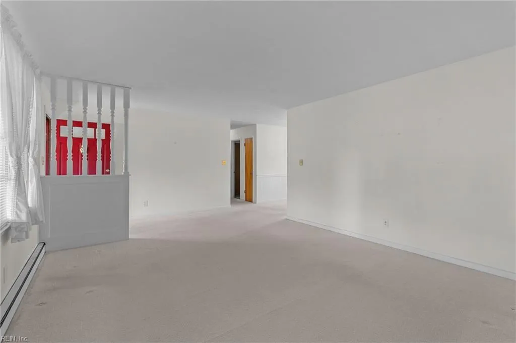 Portsmouth, Virginia 23707, United States, 3 Bedrooms Bedrooms, ,2 BathroomsBathrooms,Residential,Pending,79091