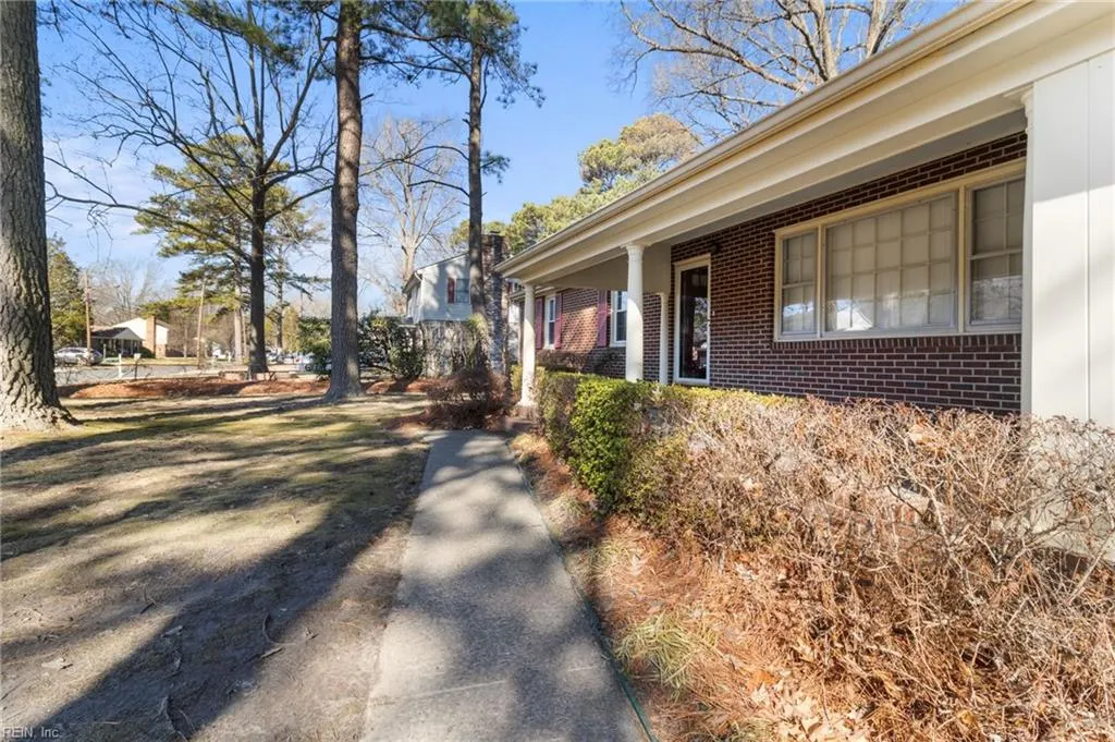 Portsmouth, Virginia 23707, United States, 3 Bedrooms Bedrooms, ,2 BathroomsBathrooms,Residential,Pending,79091