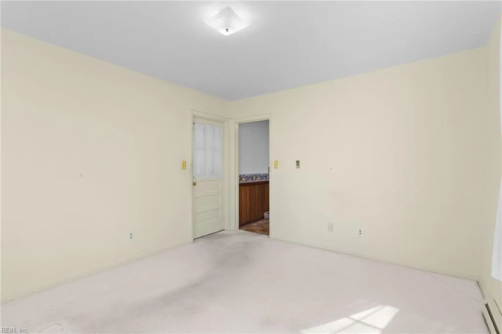 Portsmouth, Virginia 23707, United States, 3 Bedrooms Bedrooms, ,2 BathroomsBathrooms,Residential,Pending,79091