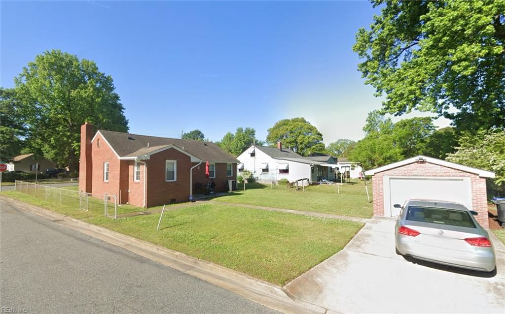 Photo of 312 Killian Avenue, Portsmouth, VA 23704 (MLS # 10620900)