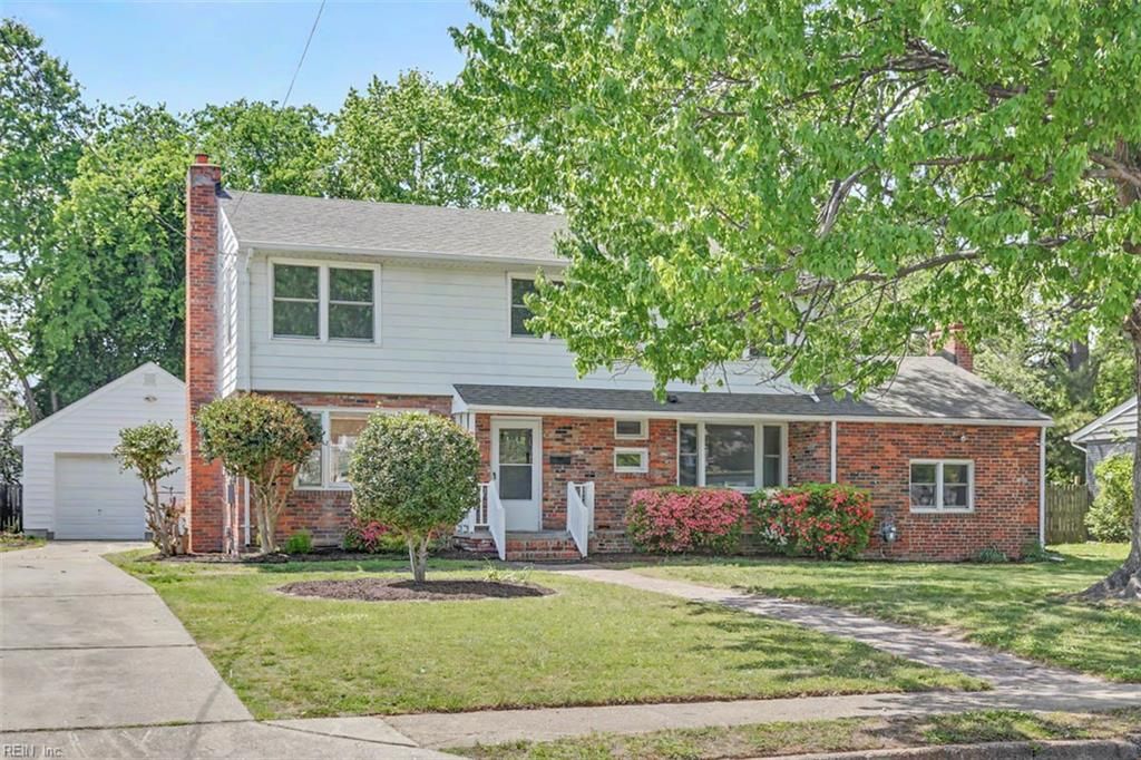 Photo of 213 Brooke Drive, Hampton, VA 23663 (MLS # 10631472)