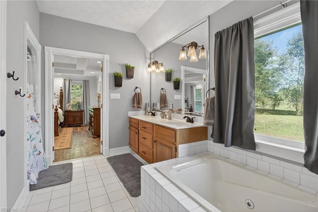 Smithfield, Virginia 23430, United States, 3 Bedrooms Bedrooms, ,3 BathroomsBathrooms,Residential,Active,229778