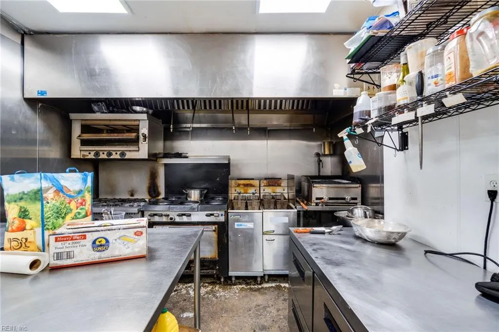 Norfolk, Virginia 23510, United States, ,Commercial,Active,55822