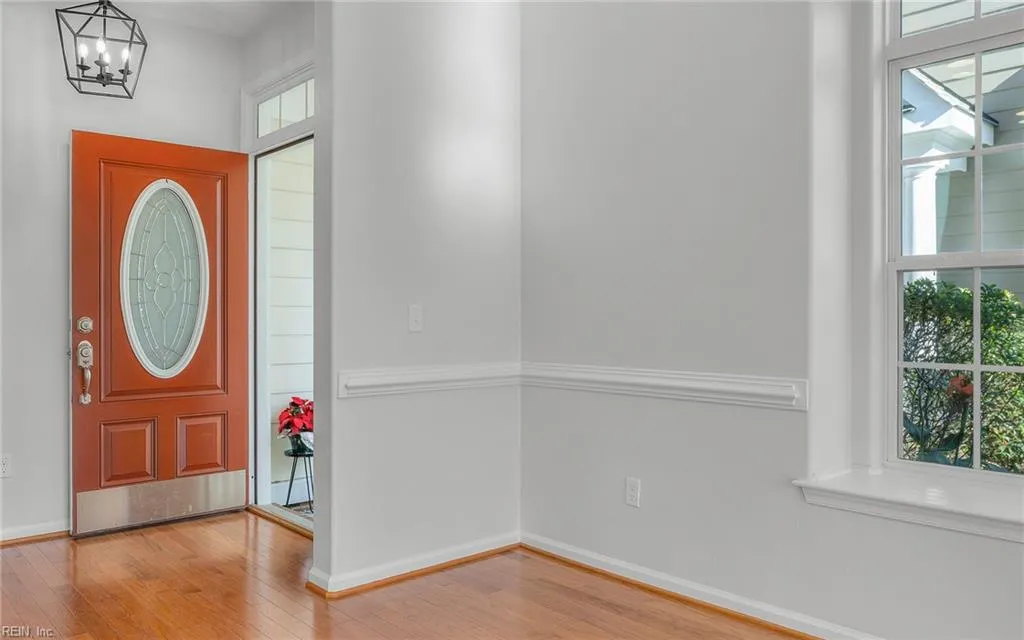 Virginia Beach, Virginia 23455, United States, 5 Bedrooms Bedrooms, ,3 BathroomsBathrooms,Residential,Active,248468