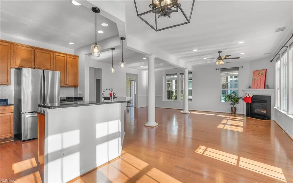 Virginia Beach, Virginia 23455, United States, 5 Bedrooms Bedrooms, ,3 BathroomsBathrooms,Residential,Active,248468