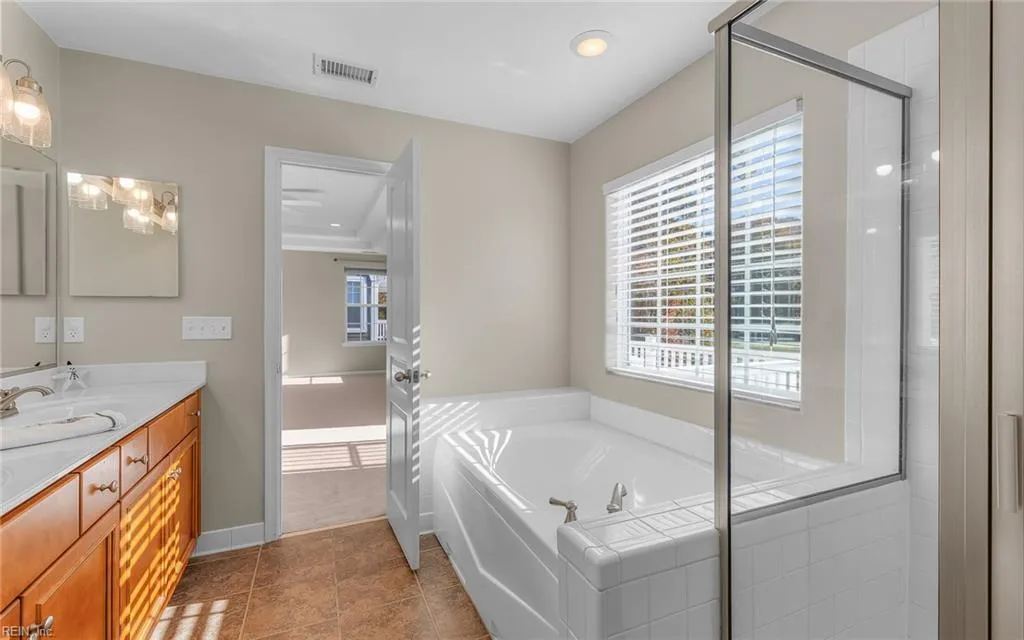 Virginia Beach, Virginia 23455, United States, 5 Bedrooms Bedrooms, ,3 BathroomsBathrooms,Residential,Active,248468