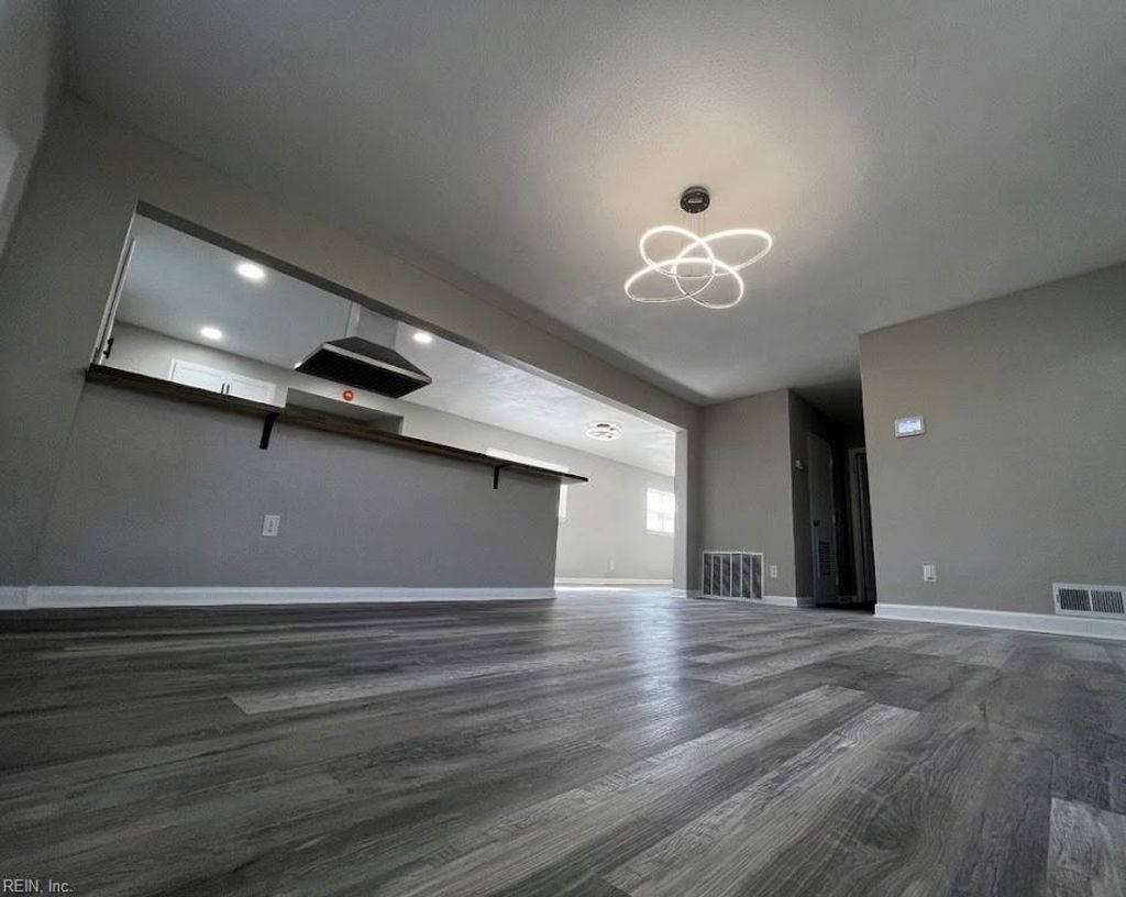 Photo of 131 Forsythe St Street, Norfolk, VA 23505 (MLS # 10624265)