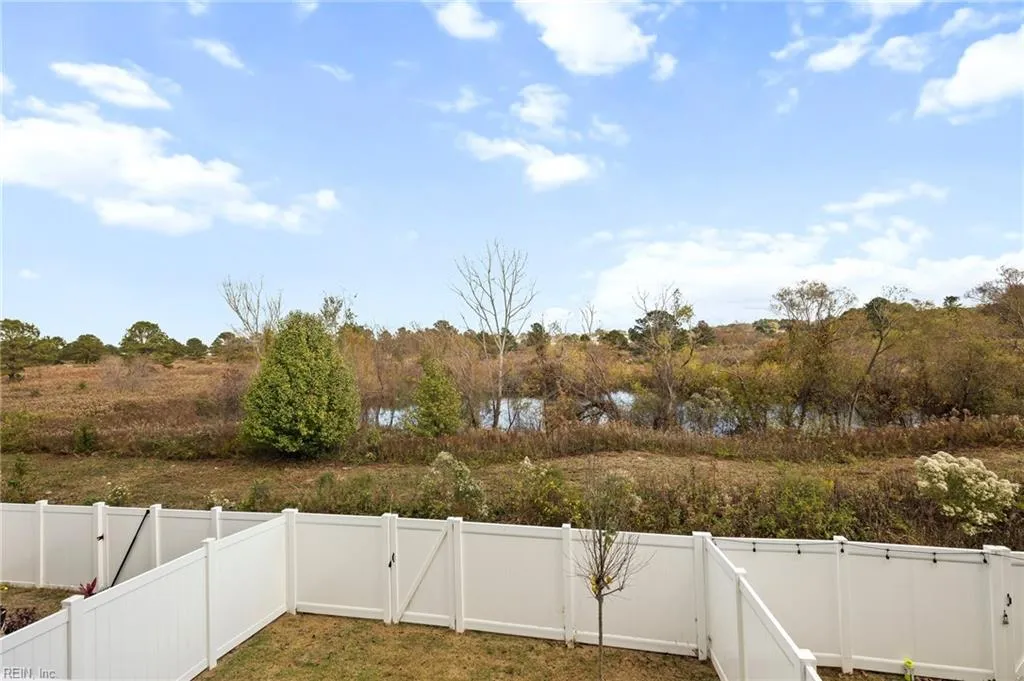 Chesapeake, Virginia 23323, United States, 4 Bedrooms Bedrooms, ,4 BathroomsBathrooms,Residential,Pending,9332