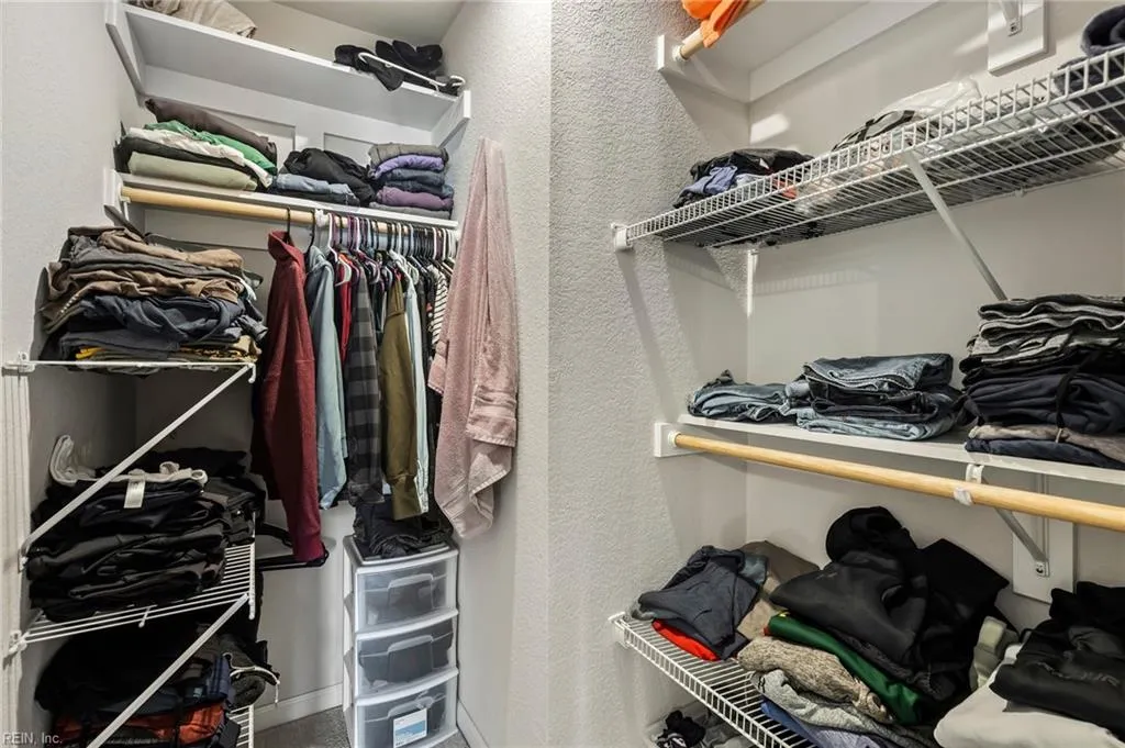 Chesapeake, Virginia 23323, United States, 4 Bedrooms Bedrooms, ,4 BathroomsBathrooms,Residential,Pending,9332