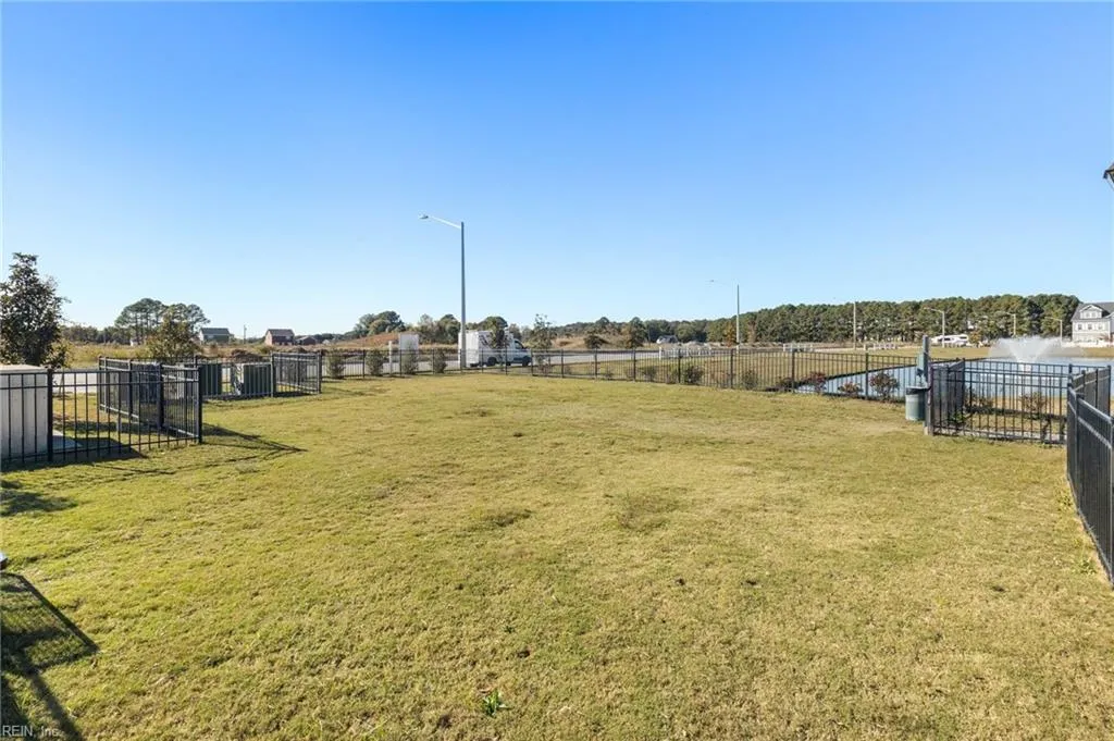 Chesapeake, Virginia 23323, United States, 4 Bedrooms Bedrooms, ,4 BathroomsBathrooms,Residential,Pending,9332