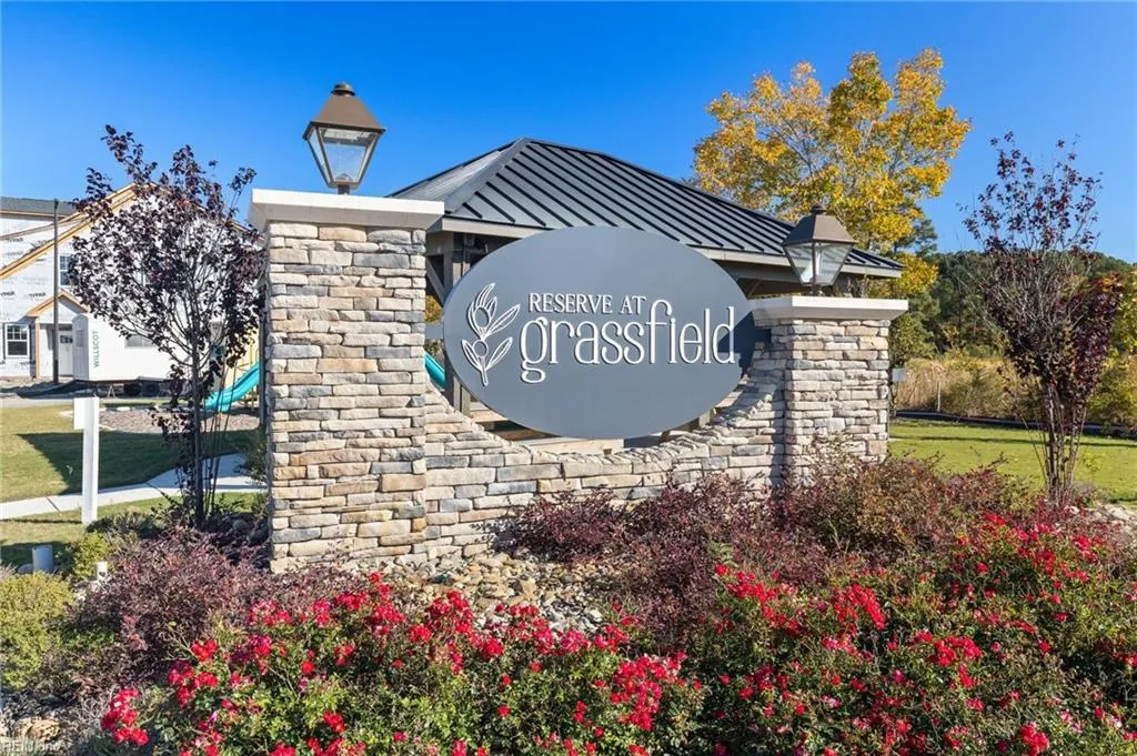 Chesapeake, Virginia 23323, United States, 4 Bedrooms Bedrooms, ,4 BathroomsBathrooms,Residential,Pending,9332