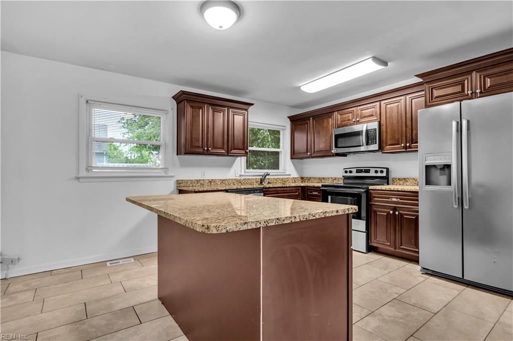 Photo of 242 Bannon Court, Hampton, VA 23666 (MLS # 10631228)