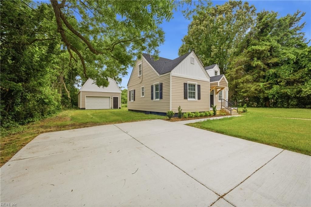 Photo of 5719 Cornick Road, Norfolk, VA 23502 (MLS # 10637219)