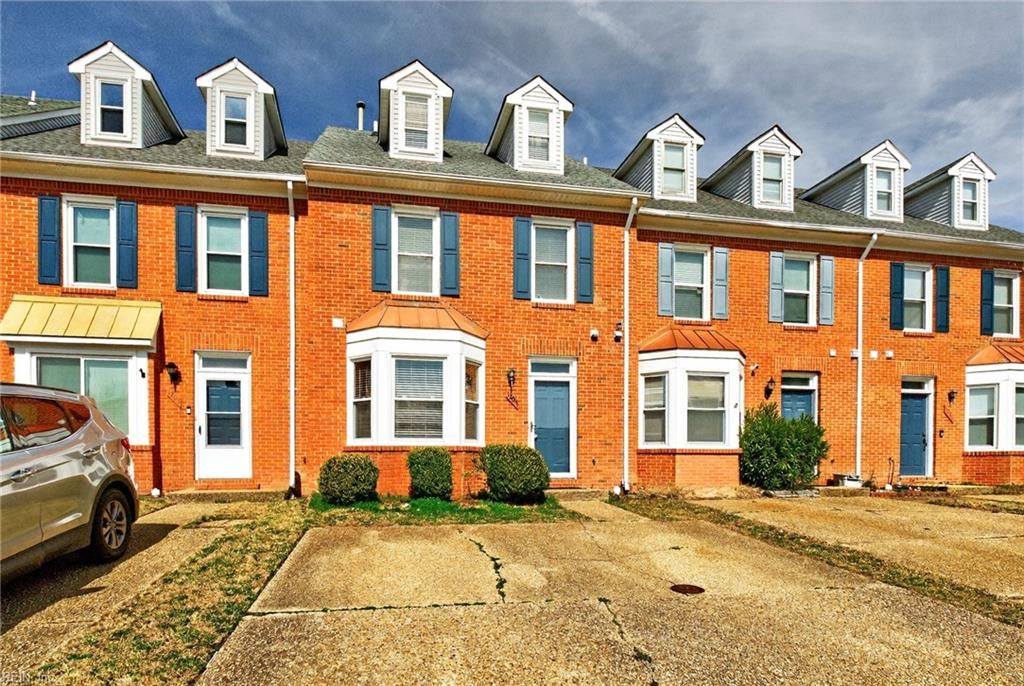 Photo of 1207 Killington Square, Chesapeake, VA 23320 (MLS # 10623776)