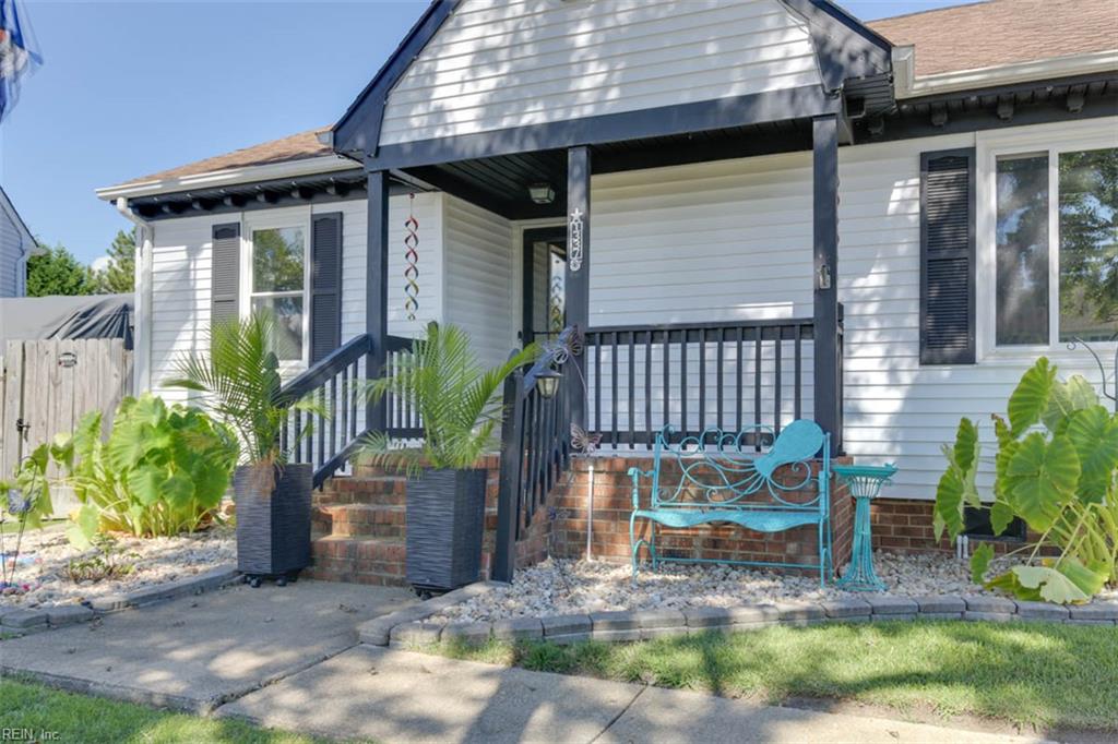 1337 Mozart DR