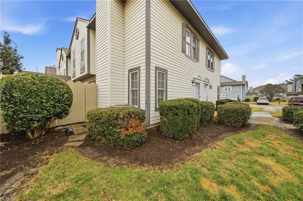 Photo of 125 Castilian Drive, Virginia Beach, VA 23462 (MLS # 10620766)