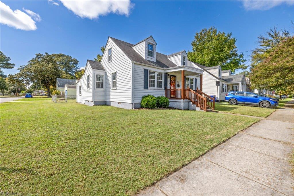 Photo of 339 E Leicester Avenue, Norfolk, VA 23503 (MLS # 10655227)