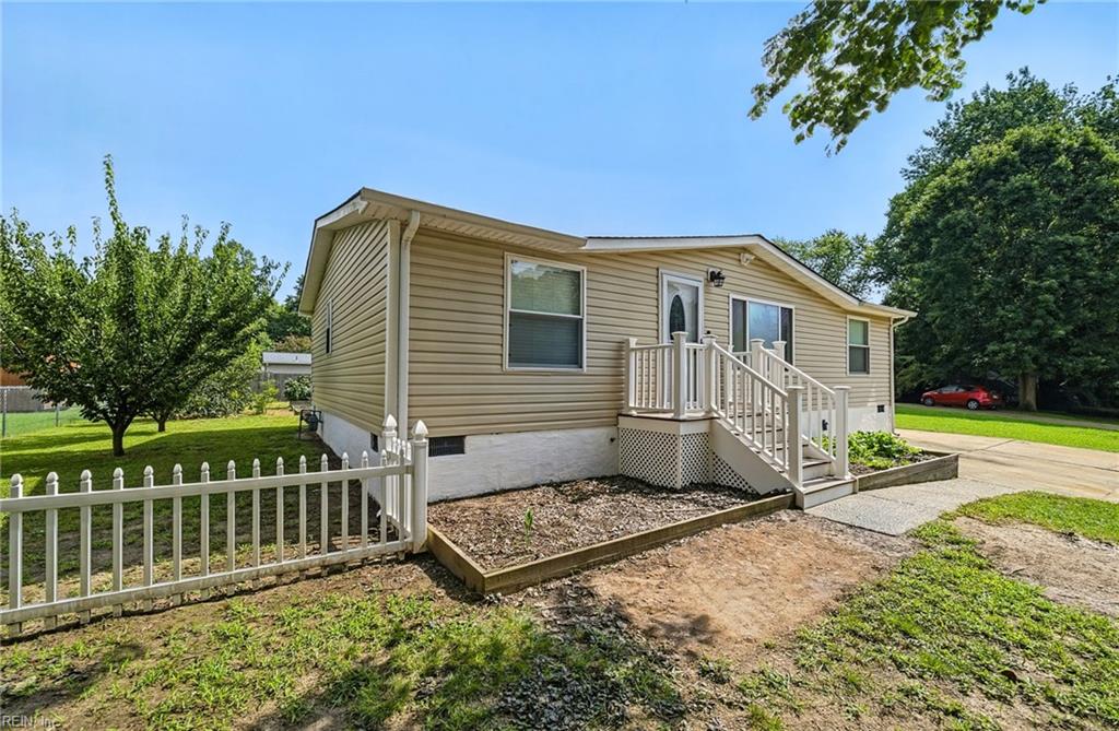 Photo of 103 Tall Pine Circle, Yorktown, VA 23693 (MLS # 10649666)