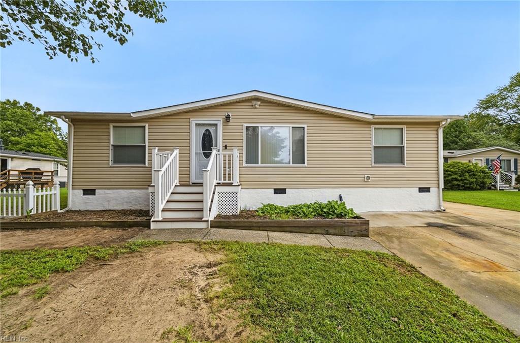 Photo of 103 Tall Pine Circle, Yorktown, VA 23693 (MLS # 10649666)