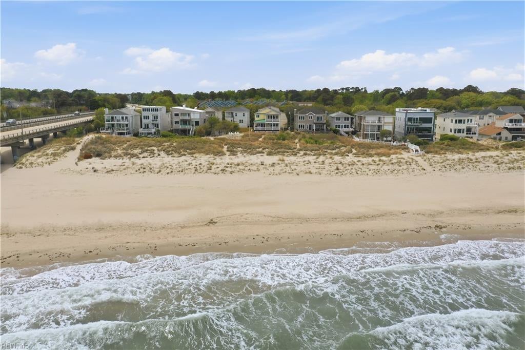 Virginia Beach, Virginia, 23455, United States, 5 Bedrooms Bedrooms, ,4 BathroomsBathrooms,Residential,Active,2035633