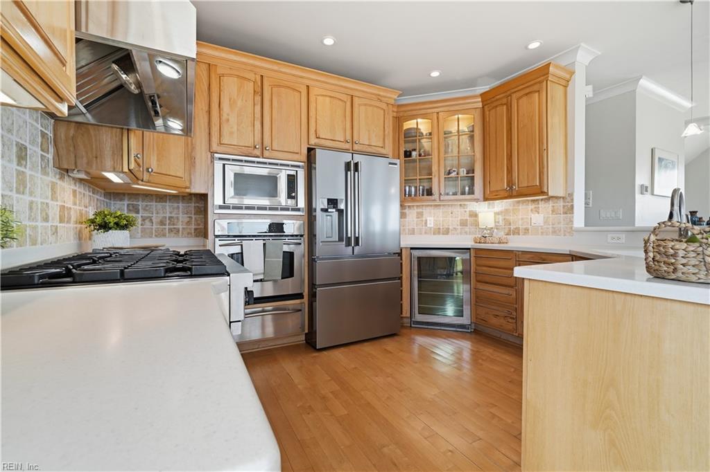 Virginia Beach, Virginia, 23455, United States, 5 Bedrooms Bedrooms, ,4 BathroomsBathrooms,Residential,Active,2035633
