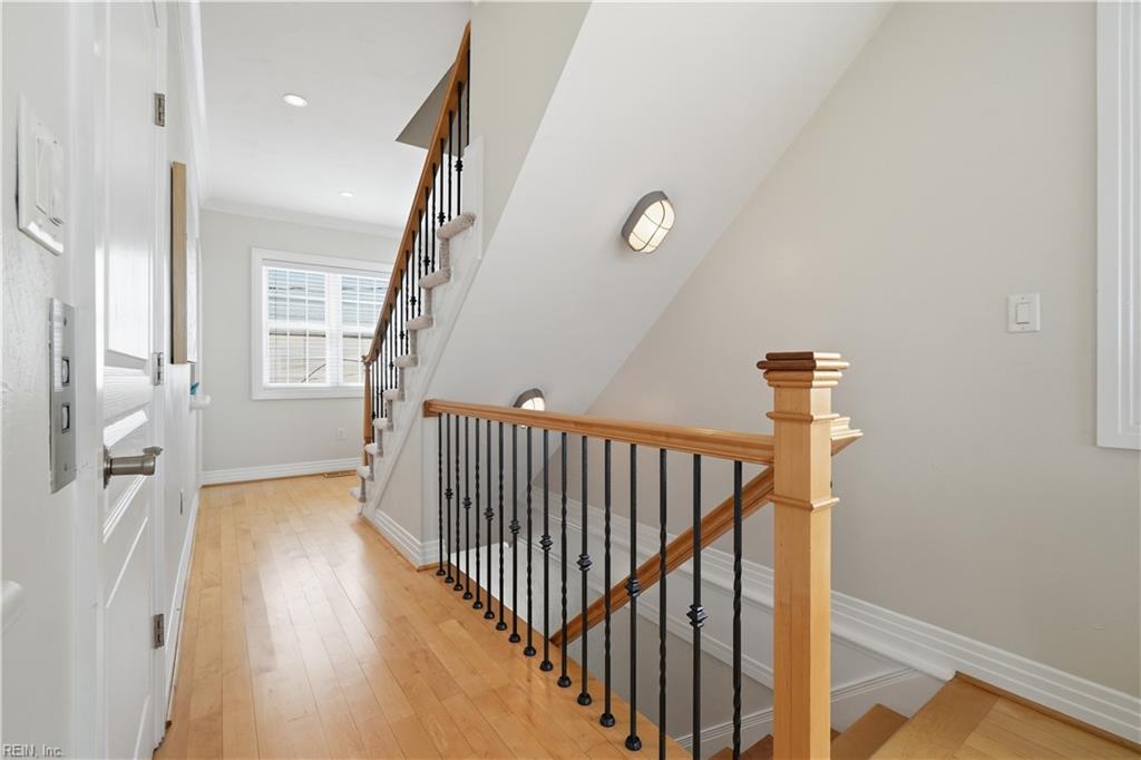 Virginia Beach, Virginia, 23455, United States, 5 Bedrooms Bedrooms, ,4 BathroomsBathrooms,Residential,Active,2035633