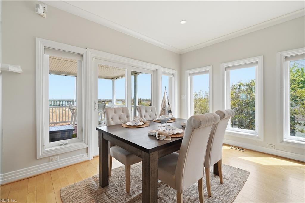 Virginia Beach, Virginia, 23455, United States, 5 Bedrooms Bedrooms, ,4 BathroomsBathrooms,Residential,Active,2035633