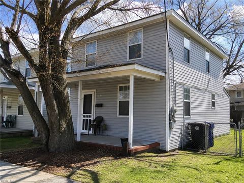 Photo of 1032 37th Street, Newport News, VA 23607 (MLS # 10637020)