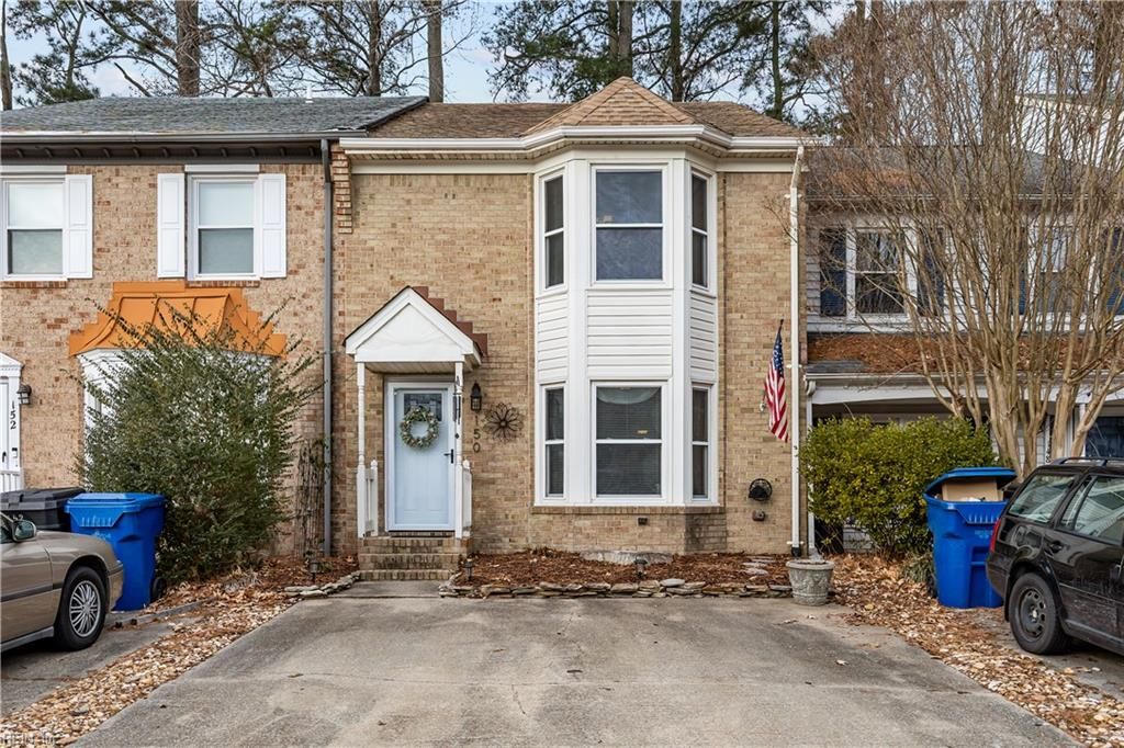 Photo of 150 Majestic Circle, Virginia Beach, VA 23452 (MLS # 10618750)