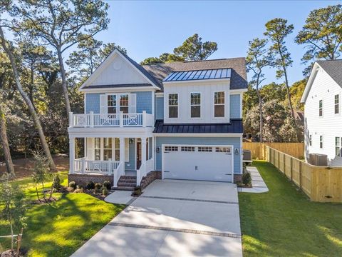 Photo of 2245 Wake Forest Street, Virginia Beach, VA 23451 (MLS # 10611877)