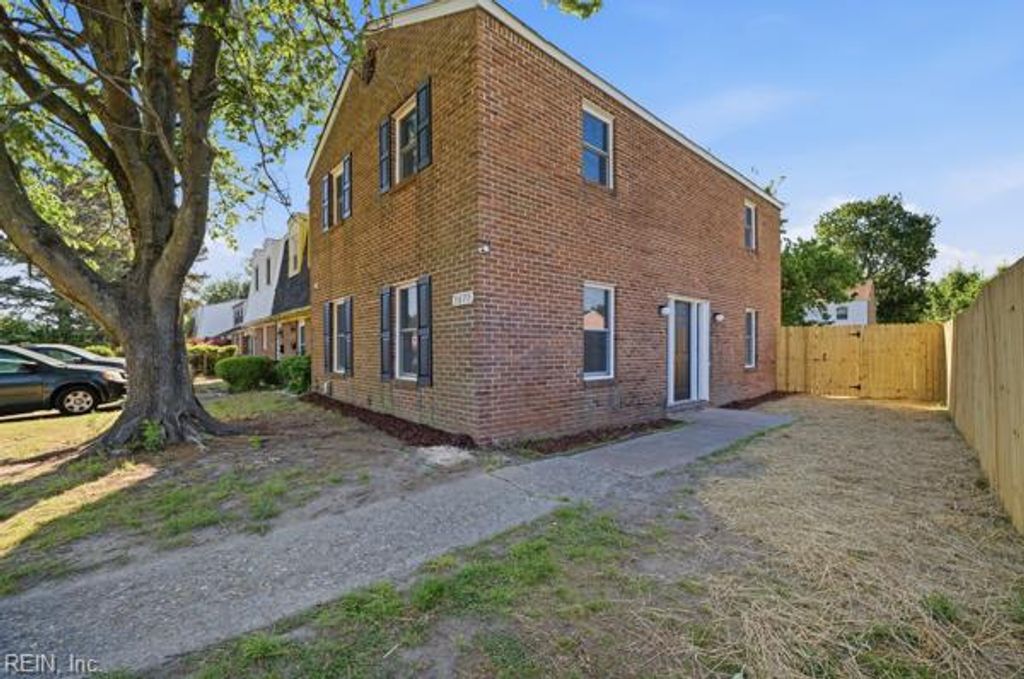 Photo of 5671 Dodington Court, Virginia Beach, VA 23462 (MLS # 10631578)