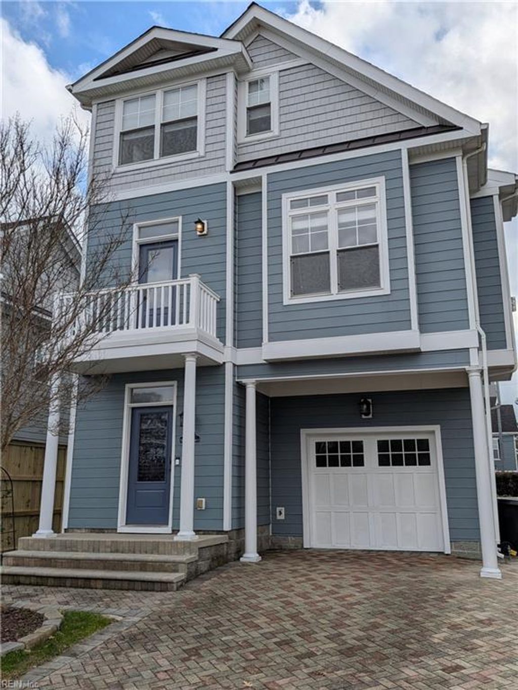 Photo of 502 26th Street, Virginia Beach, VA 23451 (MLS # 10616042)