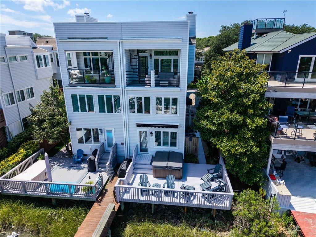 Photo of 2082 Tazewell Road, Virginia Beach, VA 23455 (MLS # 10629240)