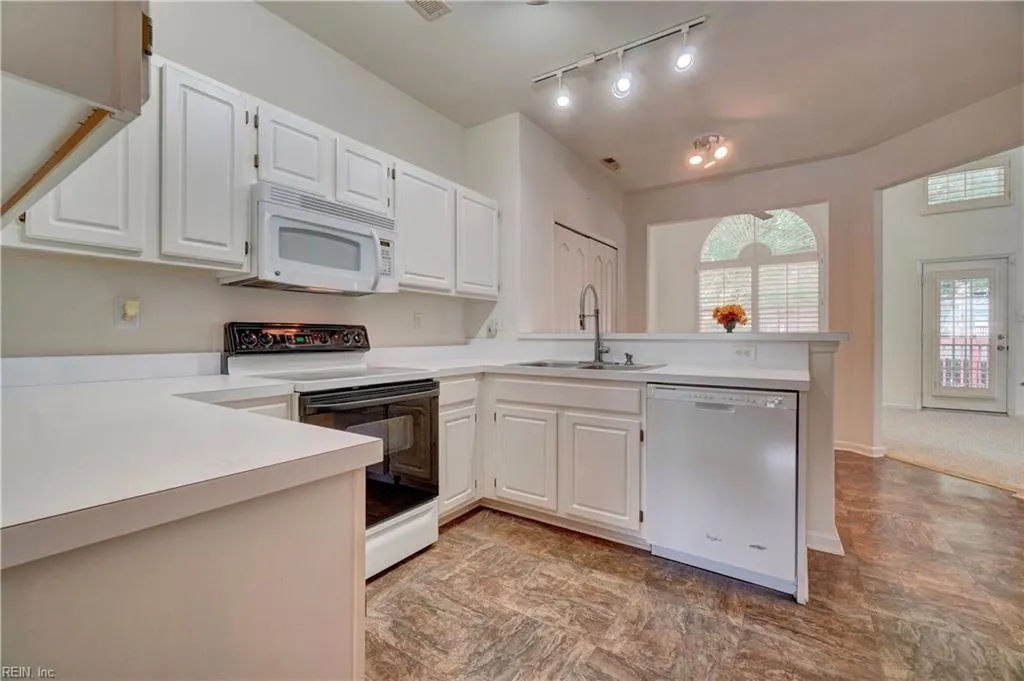 Suffolk, Virginia 23435, United States, 4 Bedrooms Bedrooms, ,3 BathroomsBathrooms,Residential,Active,168641